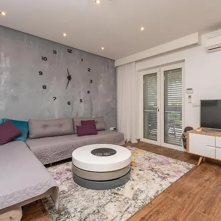 Awesome In Biograd With Wifi Apartman *